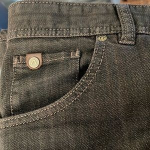 Alberto Jean’s “modern fit”